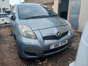 Toyota Vitz 2008 Green
