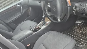 Mercedes-Benz C200 2006 Black