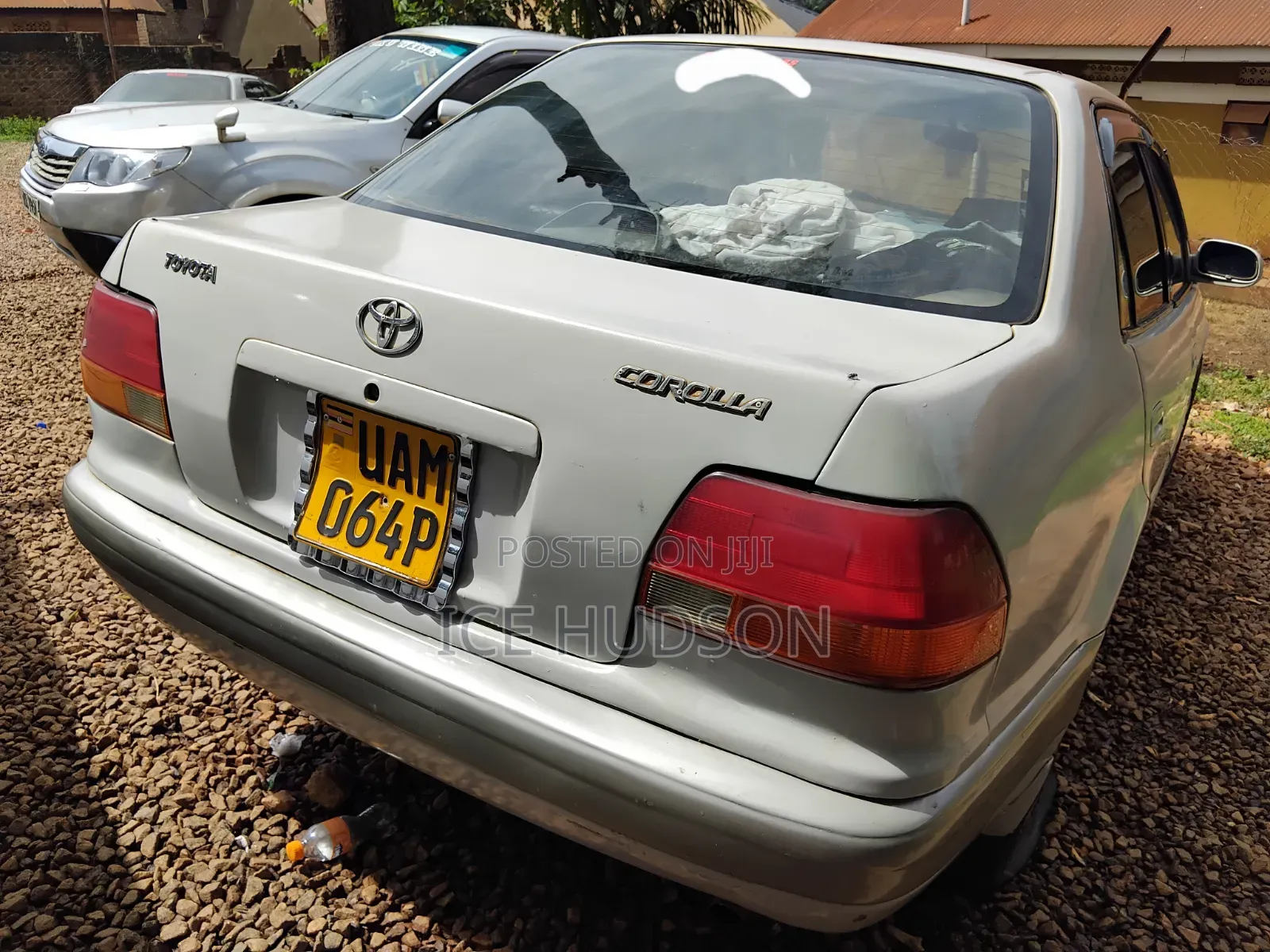 Toyota Corolla 1997 White