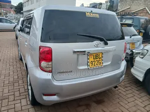 Toyota Corolla Rumion 2008 Silver