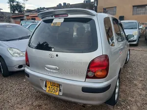 Toyota Corolla Spacio 2000 Silver