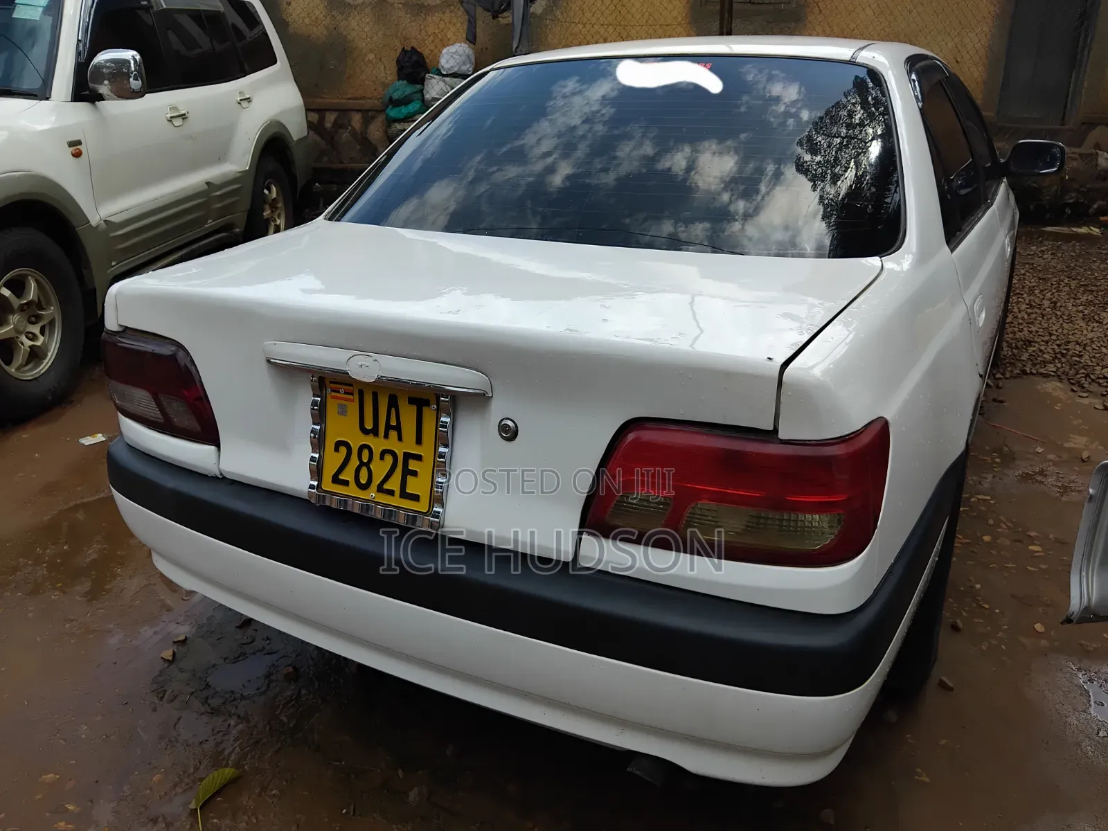 Toyota Carina 2000 White