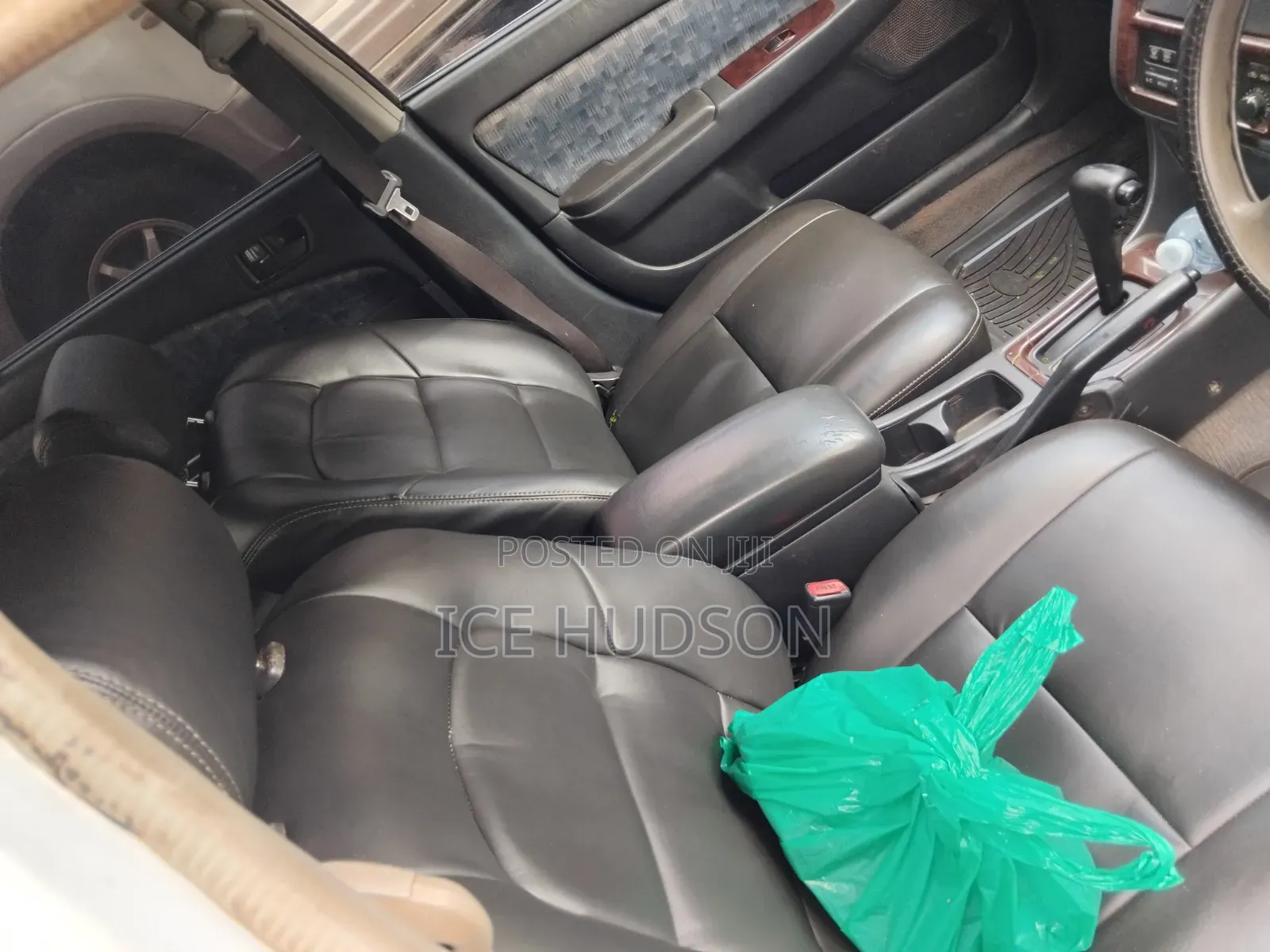 Toyota Carina 2000 White