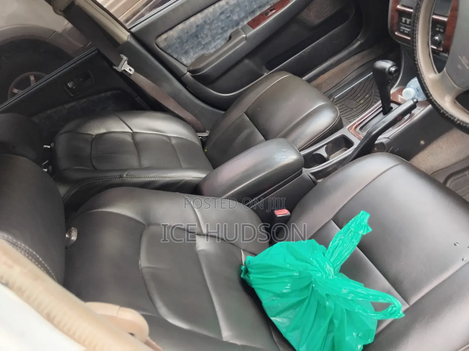 Toyota Carina 2000 White