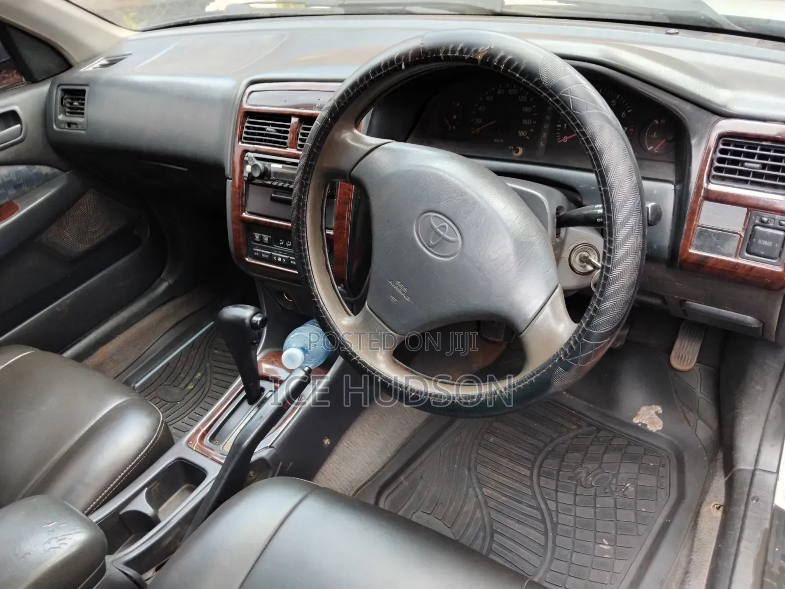 Toyota Carina 2000 White