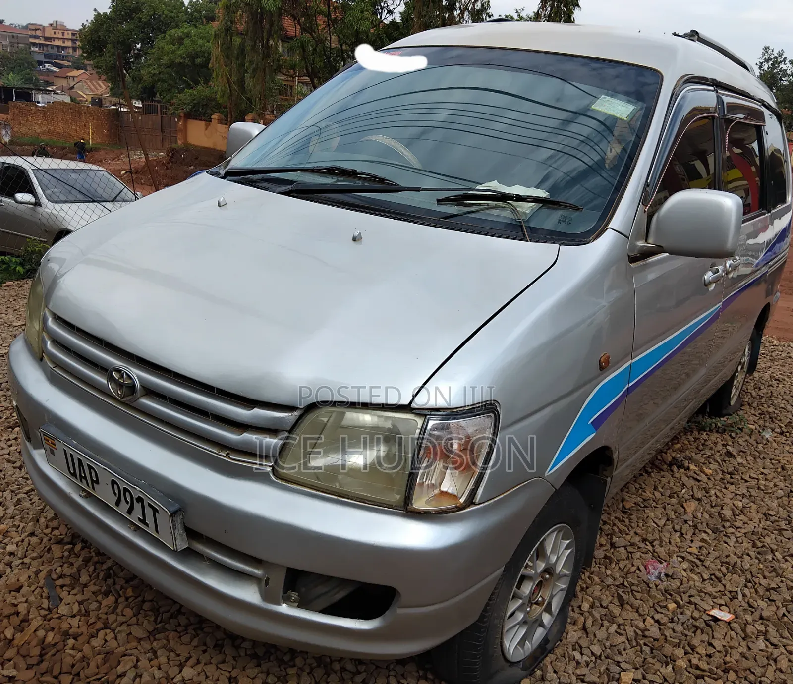 Toyota TownAce Noah 2000 Silver