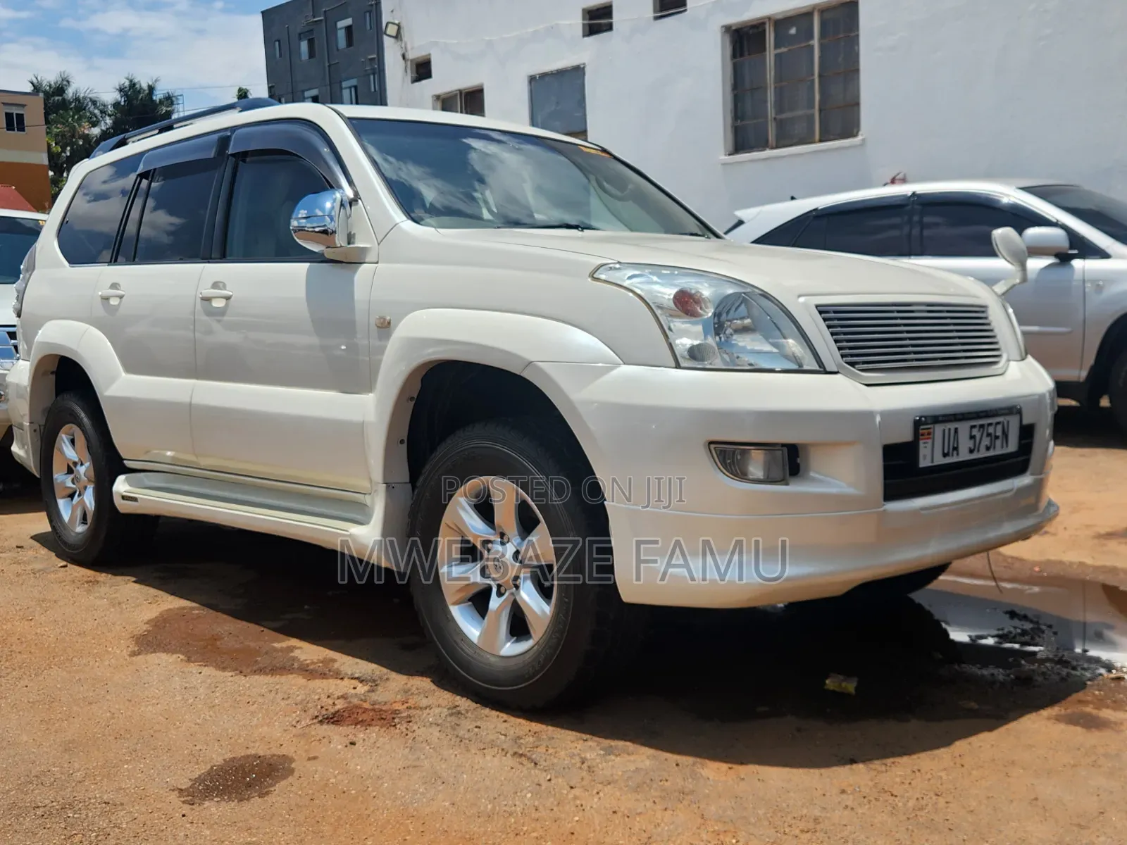 Toyota Land Cruiser Prado 2009 White