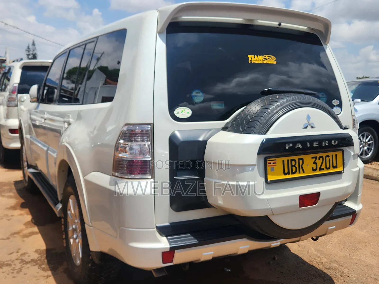 Mitsubishi Pajero 2011 White