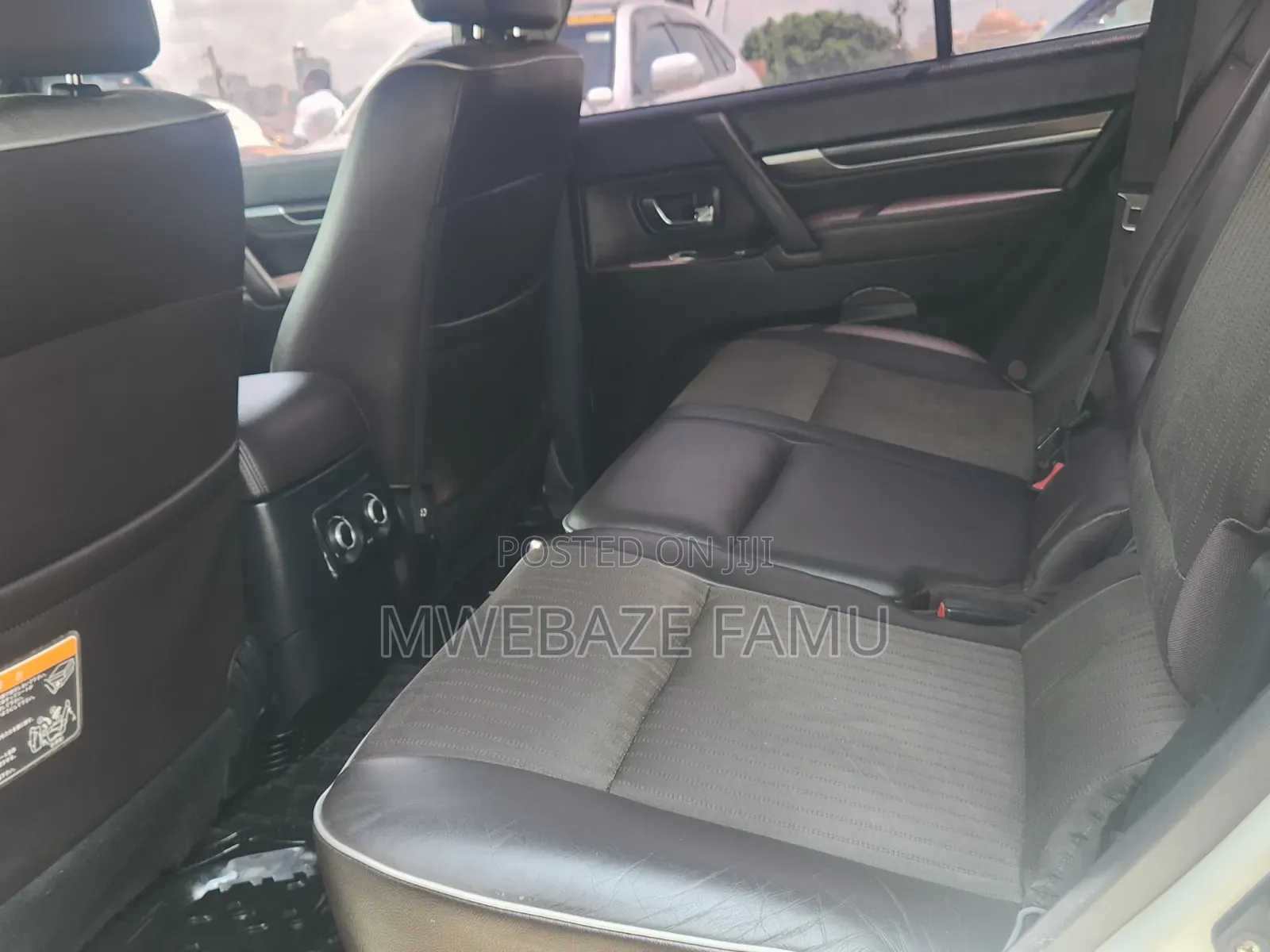 Mitsubishi Pajero 2011 White