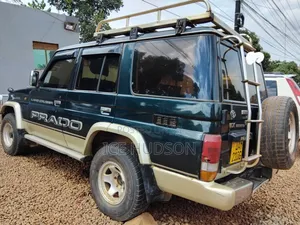 Toyota Land Cruiser 1998 Green