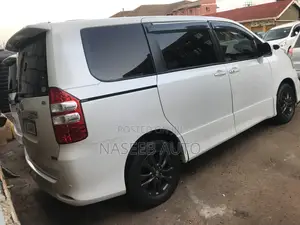 Toyota Noah 2013 White