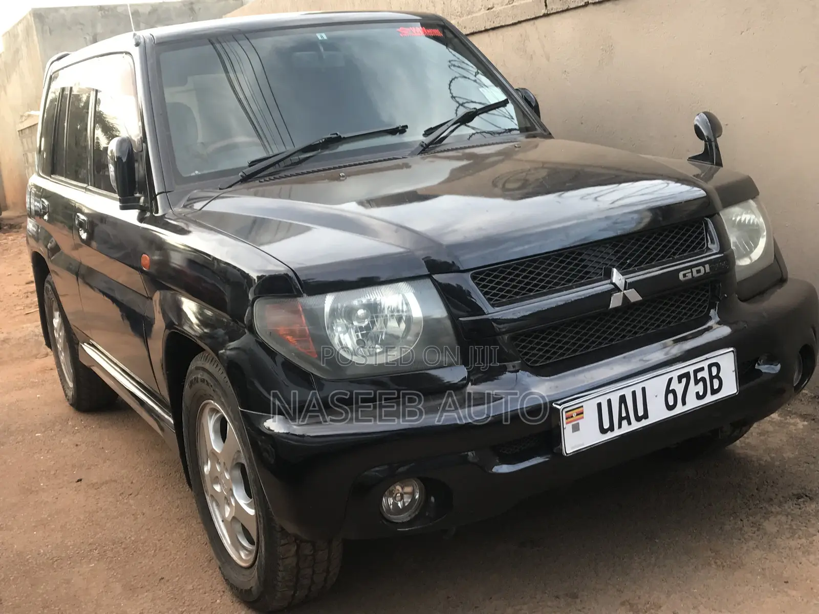 Mitsubishi Pajero IO 2005 Black