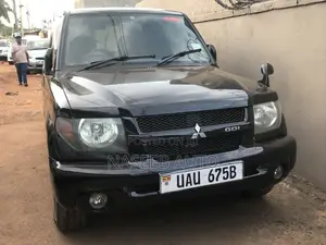 Mitsubishi Pajero IO 2005 Black