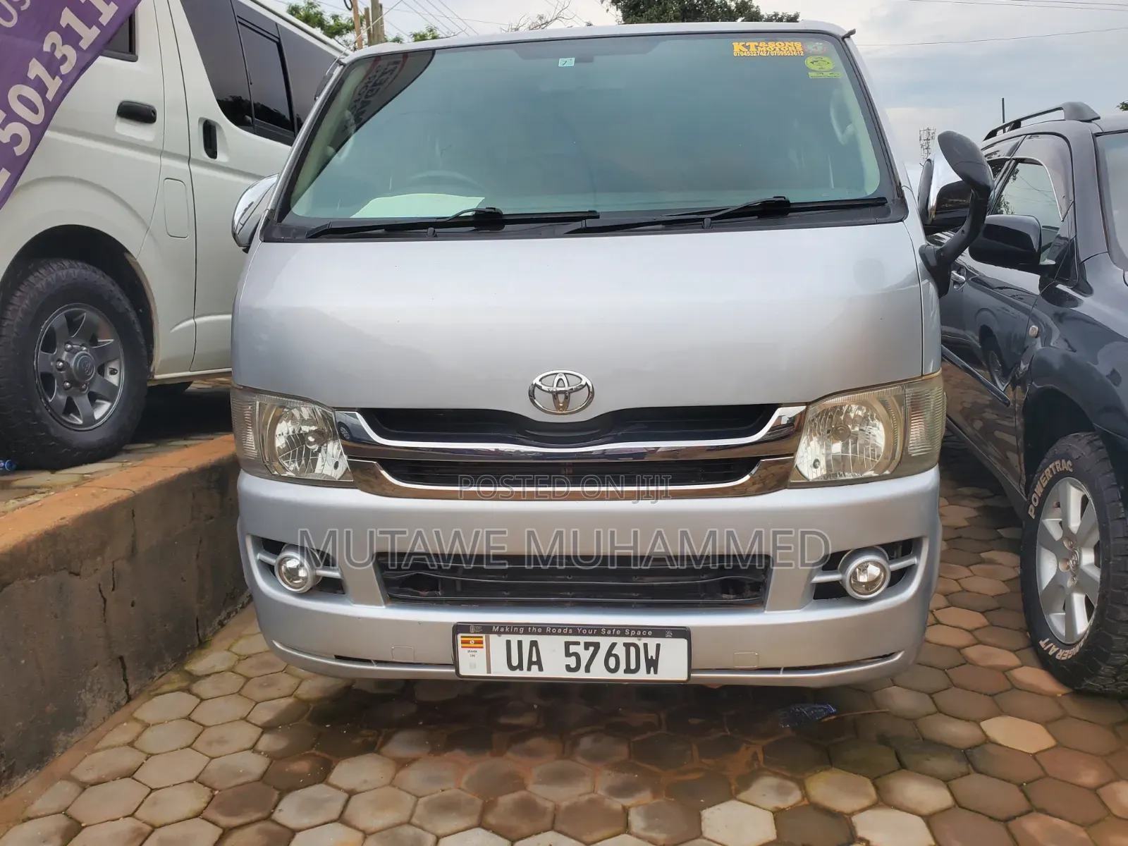 Toyota HiAce 2015 Silver