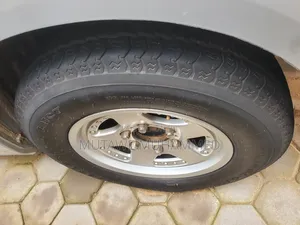 Toyota HiAce 2015 Silver