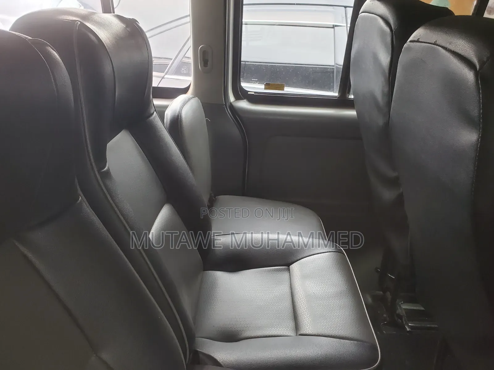 Toyota HiAce 2015 Silver
