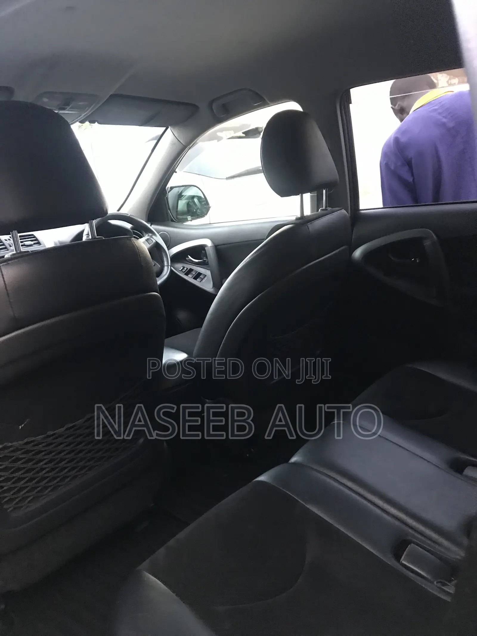Toyota Vanguard 2010 Black