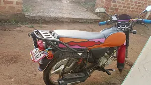 Bajaj CT 125X 2023 Red