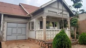 Furnished 3bdrm House in Kira for sale