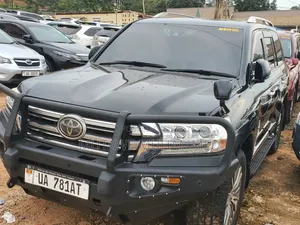 Toyota Land Cruiser 2015 Black