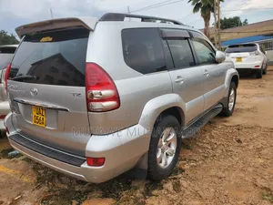 Toyota Land Cruiser Prado 2005 Silver