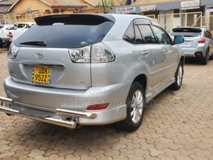 Toyota Harrier 2010 Silver