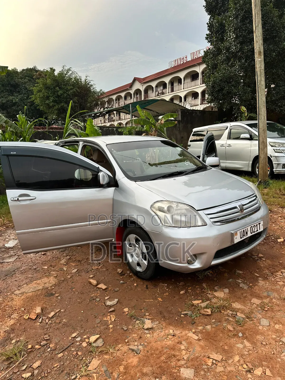 Toyota Raum 2006 Gray