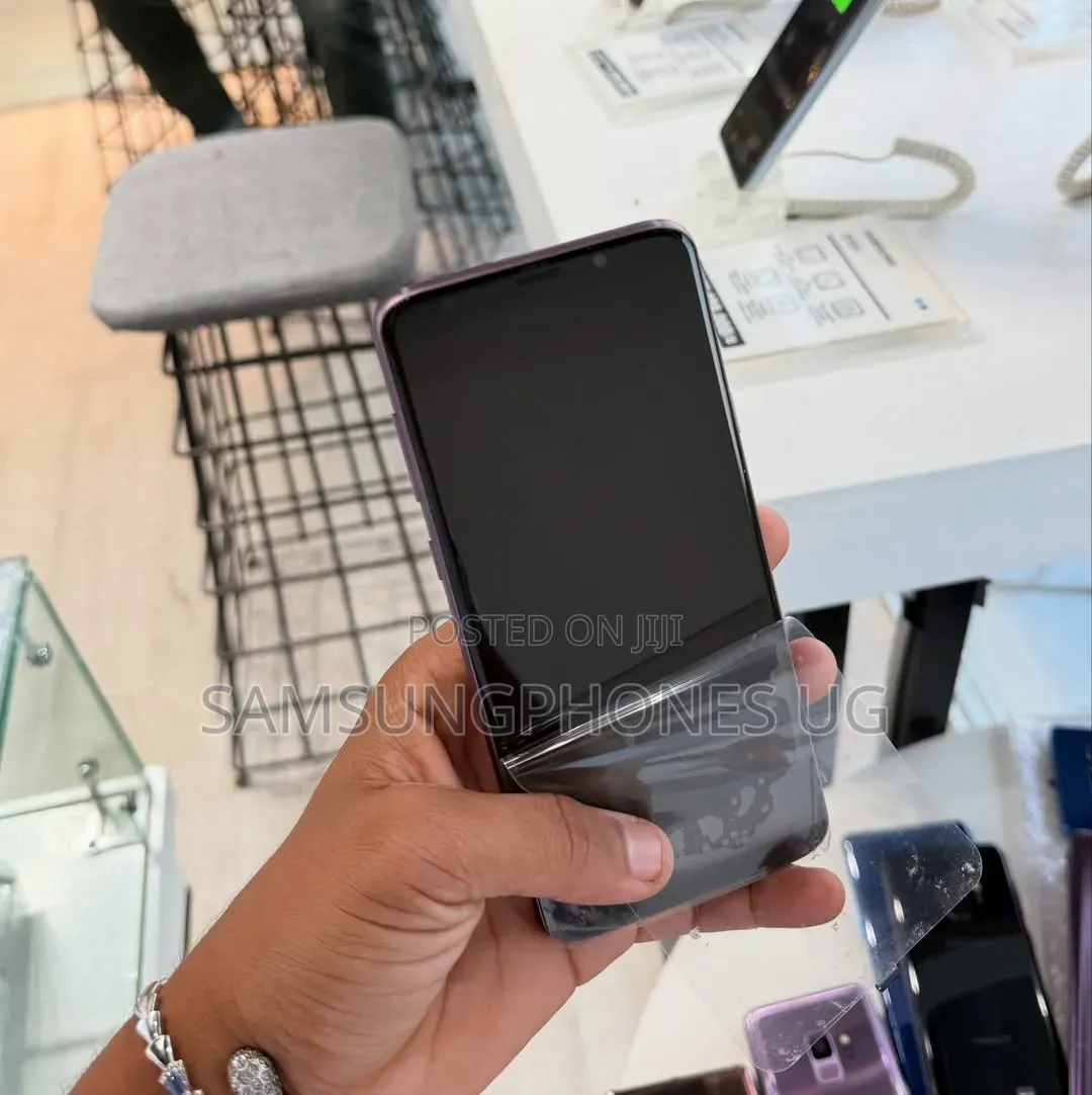 New Samsung Galaxy S9 Plus 64 GB Blue