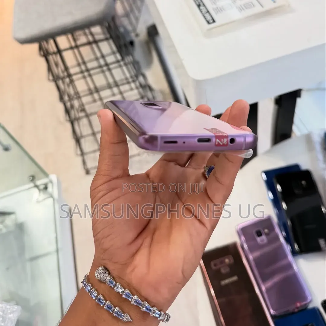 New Samsung Galaxy S9 Plus 64 GB Blue