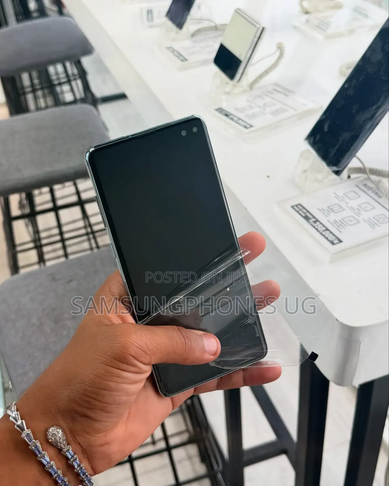 New Samsung Galaxy S10 Plus 128 GB Black