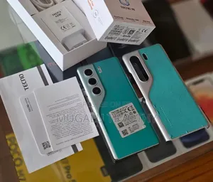 New Tecno Camon 40 Pro 4G 256 GB Green