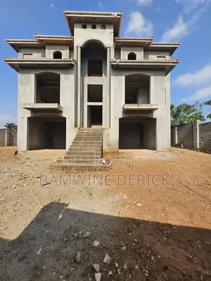 7bdrm Mansion in Mpala Estate, Katabi for sale