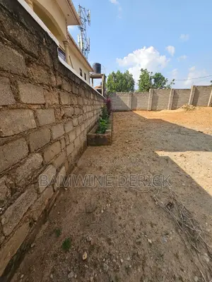7bdrm Mansion in Mpala Estate, Katabi for sale