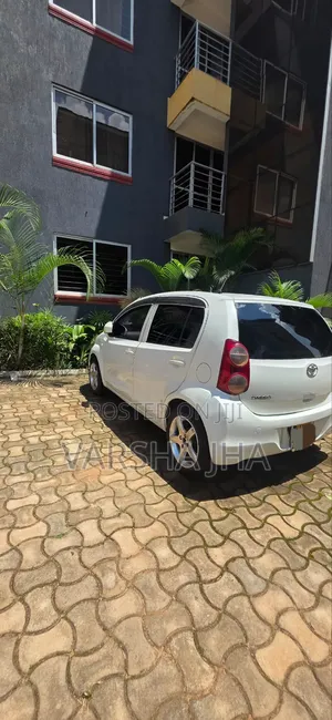 Toyota Passo 2012 White