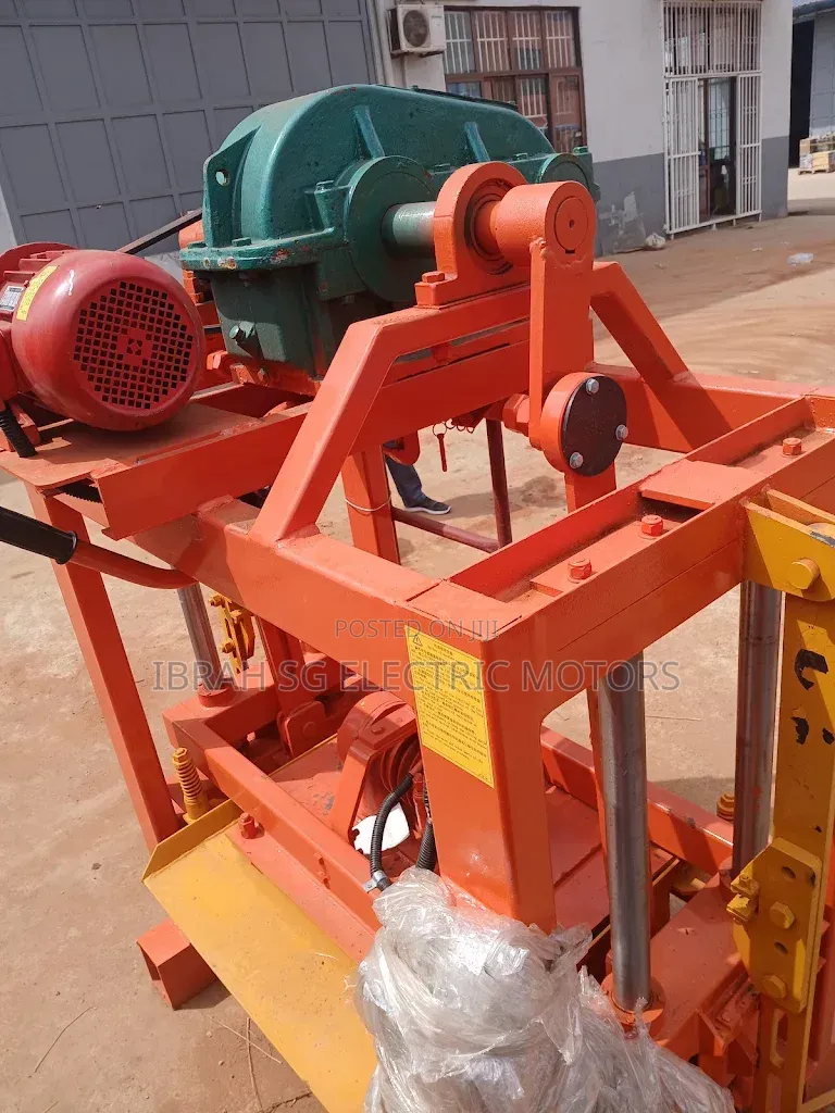 Semi Automatic Block Making Machine