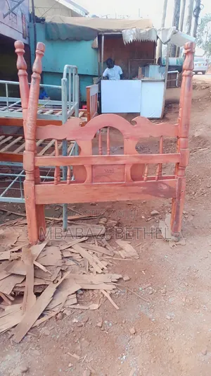 Used 4by6 Wooden Bed in a Fine State Available for Sale
