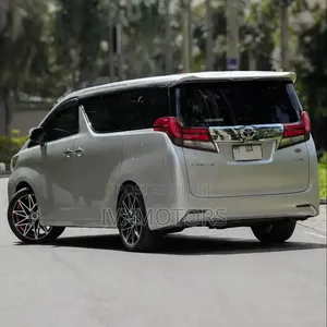 Toyota Alphard 2017 White