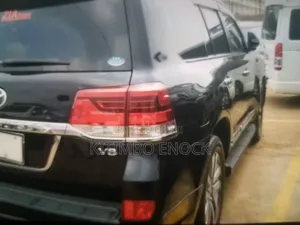 Toyota Land Cruiser 4.6 V8 ZX 2010 Black