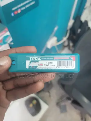 10 PCS Utility Knife Blades Set 19x61mm.