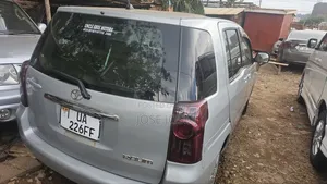 Toyota Raum 2008 Silver