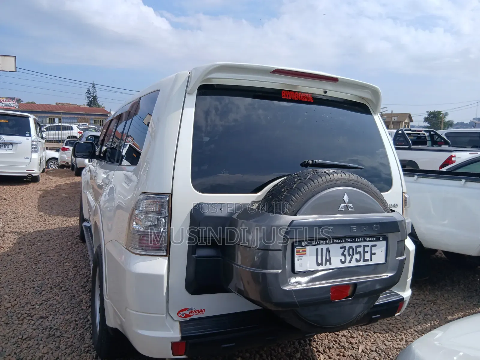 Mitsubishi Pajero 2011 White