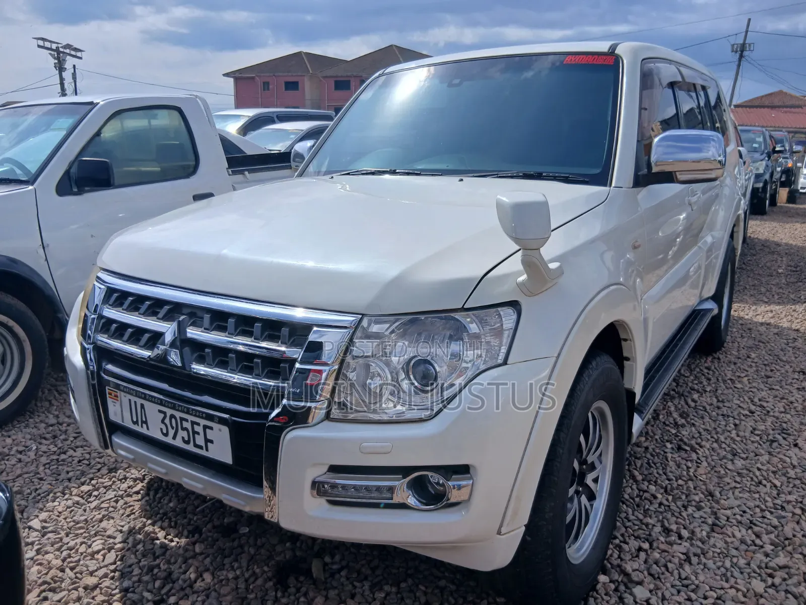 Mitsubishi Pajero 2011 White
