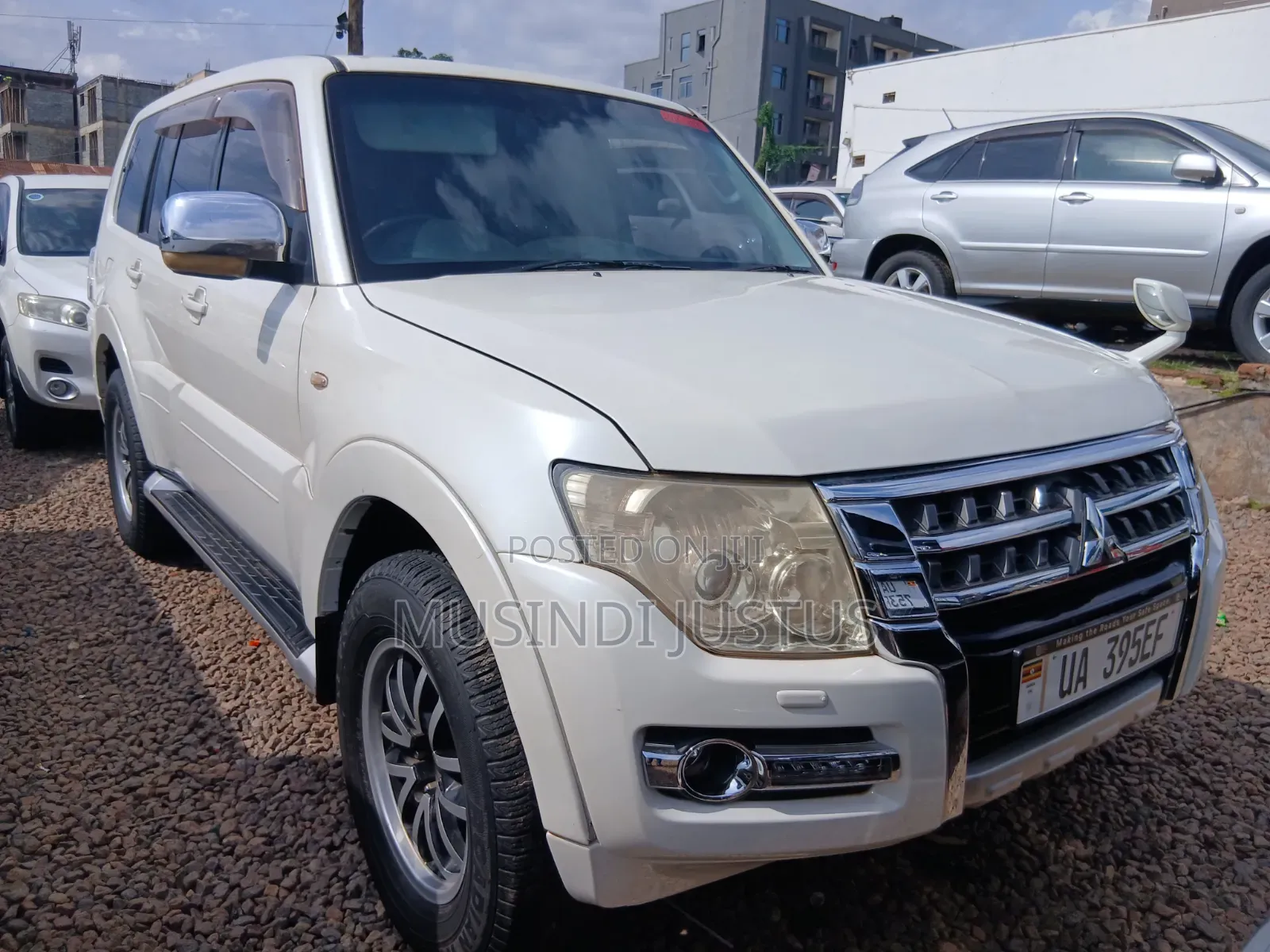 Mitsubishi Pajero 2011 White