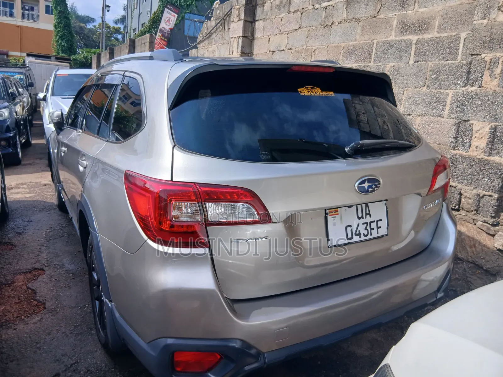 Subaru Legacy 2015 Gold