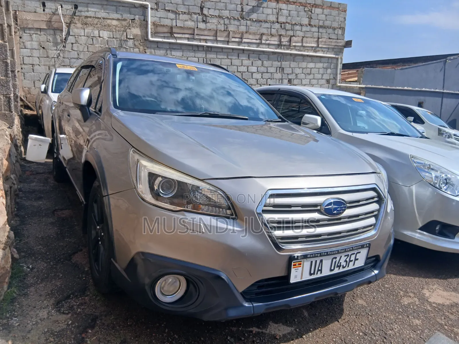 Subaru Legacy 2015 Gold