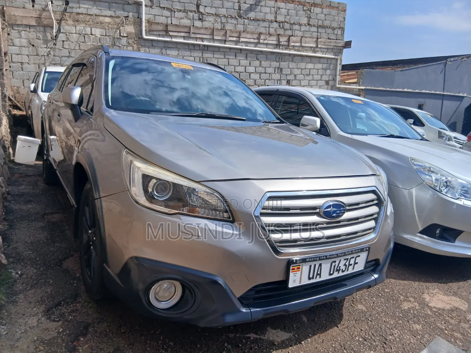 Subaru Legacy 2015 Gold