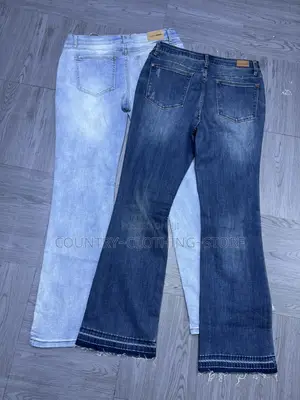 Flared Jeans