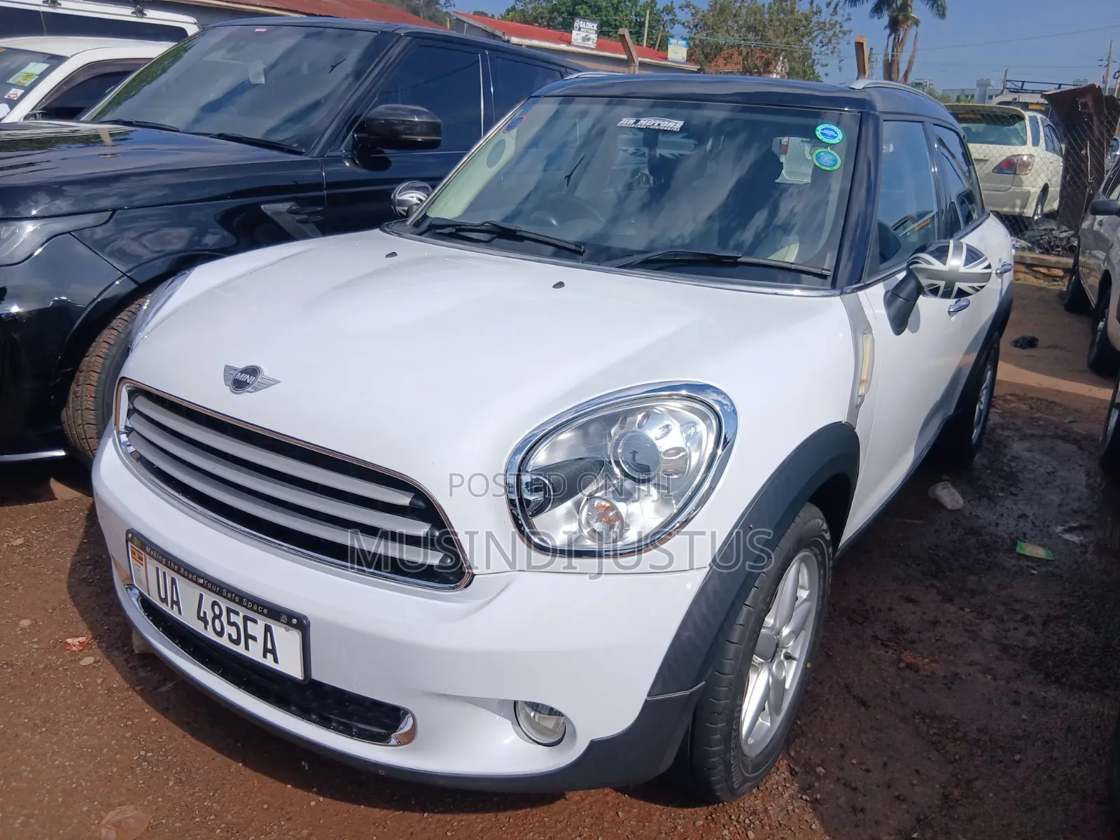 Mini Cooper 2011 White