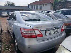 Toyota Premio 2010 Silver