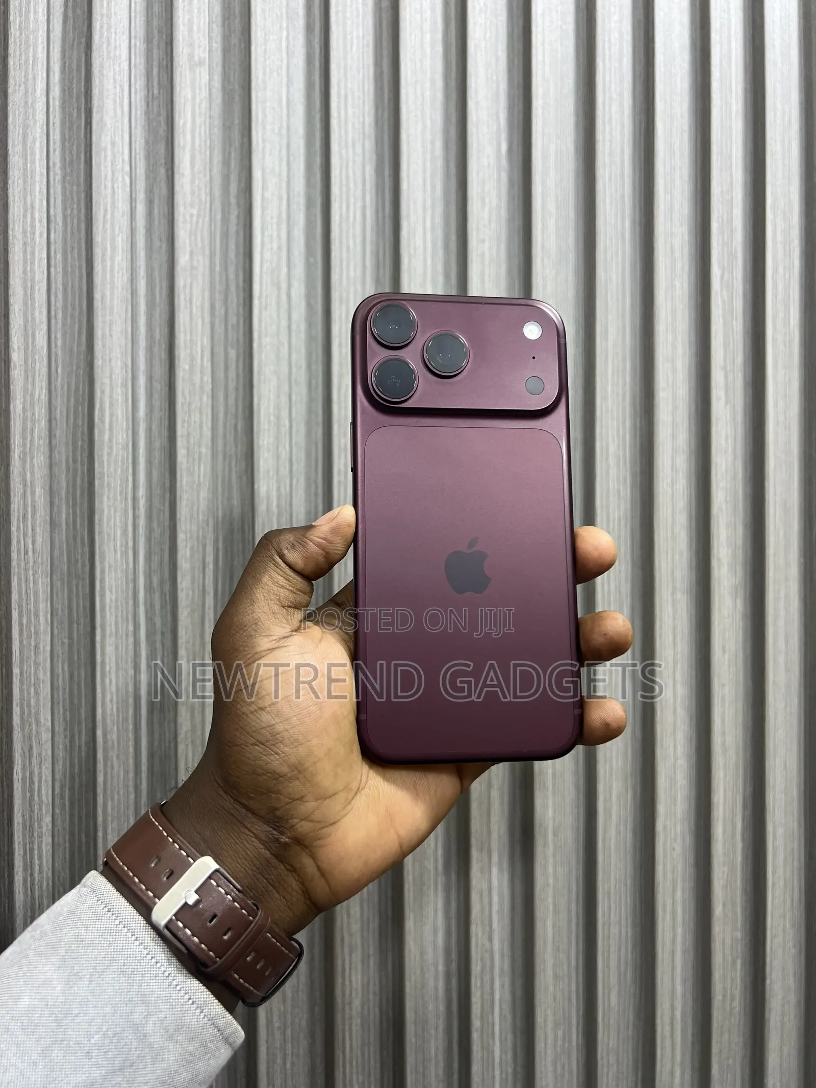 New Apple iPhone 18 Pro Max 1 TB Purple